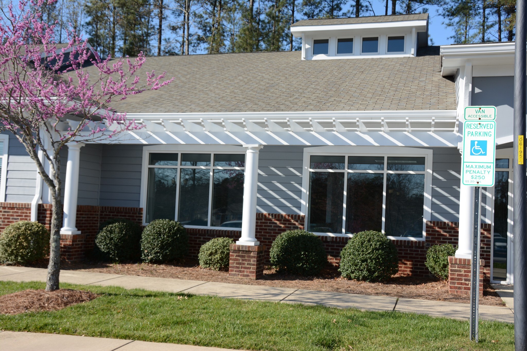 1011 W Williams St, Apex, NC for sale Building Photo- Image 1 of 1