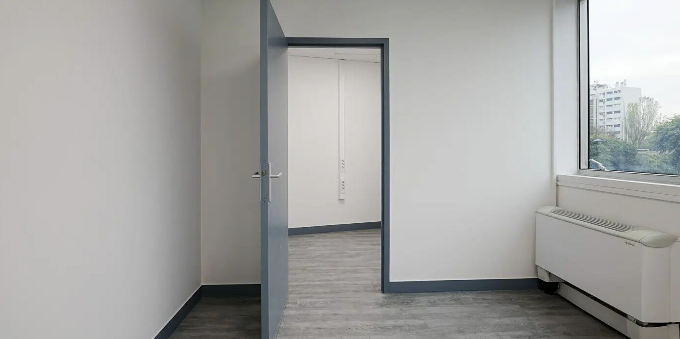 40 Rue Du Professeur Gosset, Saint-Ouen for lease Interior Photo- Image 1 of 4