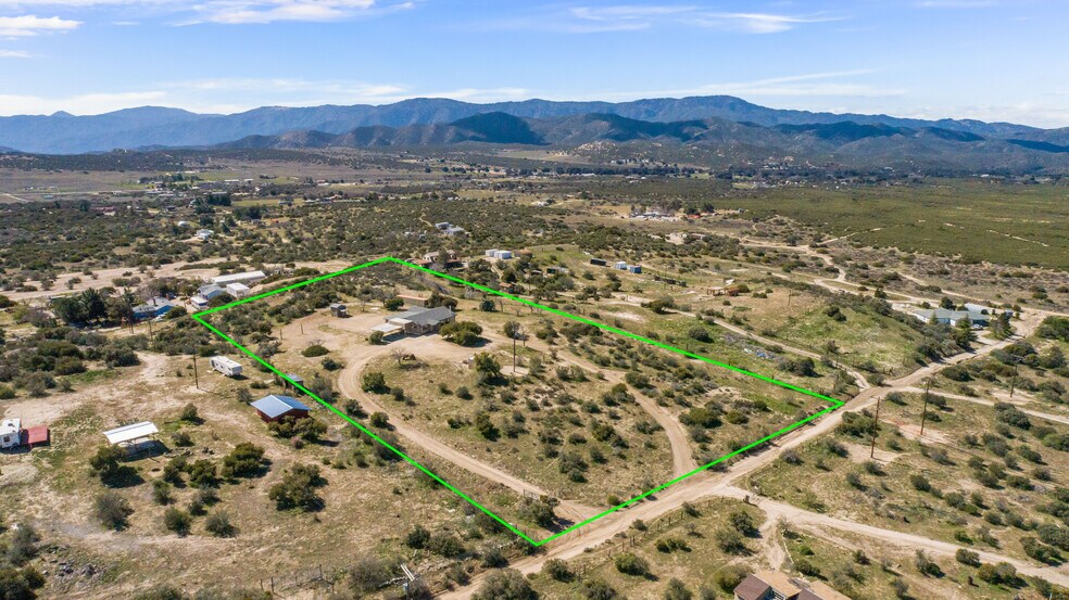 37729 Cleo Ln, Ranchita, CA 92066 Rustical Ranchita Retreat