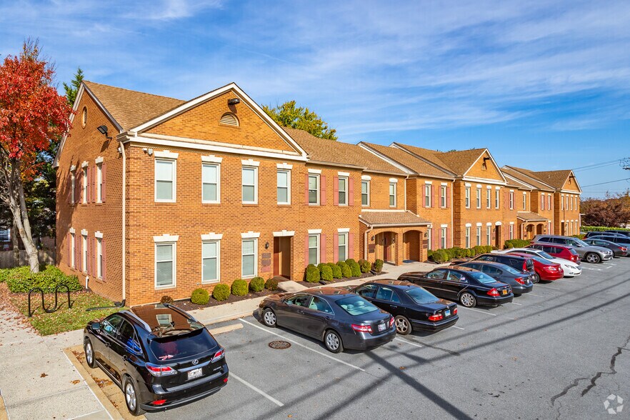 1000810020 Colesville Rd, Silver Spring, MD 20901