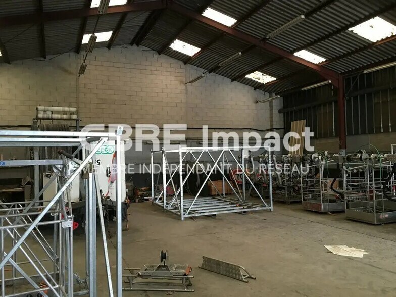 Flex in Pontfaverger-Moronvilliers for lease - Interior Photo - Image 2 of 3