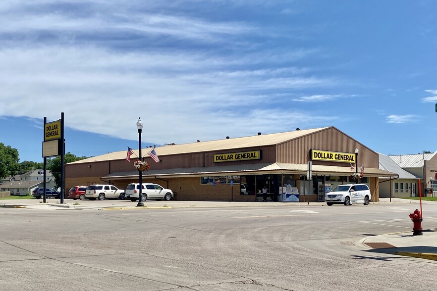 302 E 5th St, Canton, SD for sale - Building Photo - Image 1 of 4