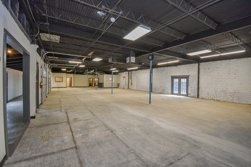 19419 N Freeway, Spring, TX for lease - Building Photo - Image 2 of 8