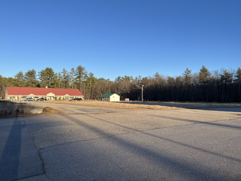 337 New Hampshire 104, New Hampton, NH for lease - Building Photo - Image 3 of 4