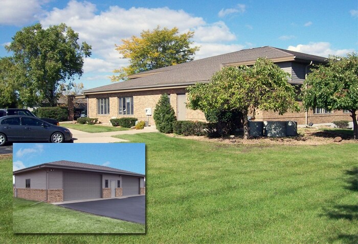 2850 Universal St, Oshkosh, WI for sale - Building Photo - Image 1 of 1