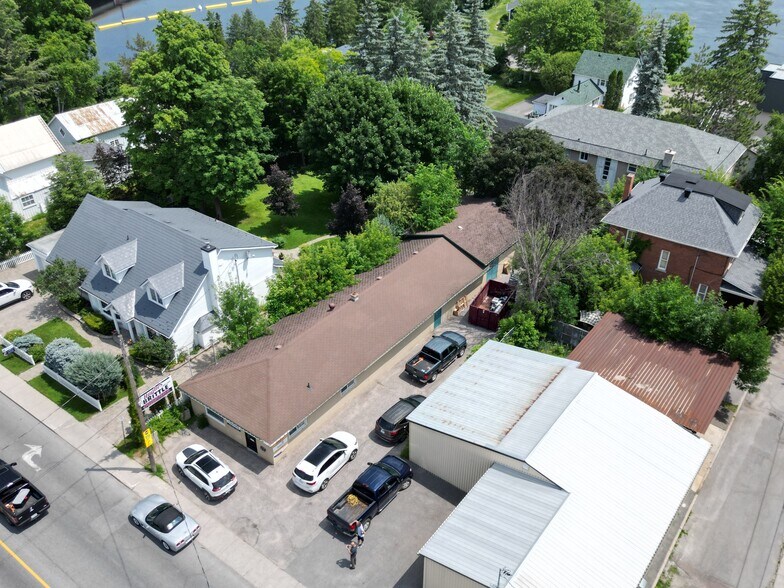 139 Daniel St N, Arnprior, ON K7S 2L2 Retail for Sale