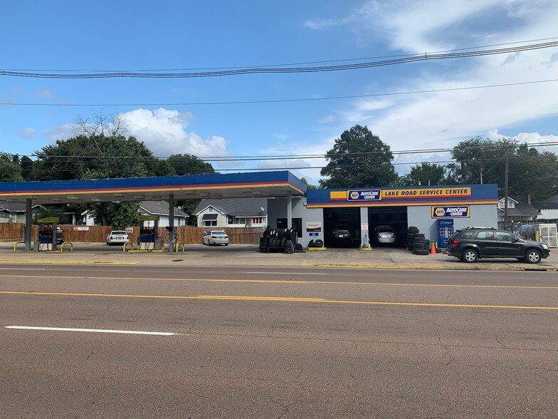 520 Lake Rd, Dyersburg, TN, 38024 Auto Repair Property For Sale