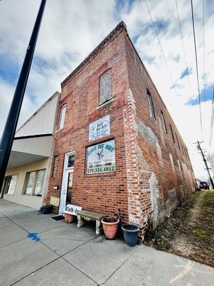 216 W Main St, Bowling Green, MO for sale - Building Photo - Image 3 of 15