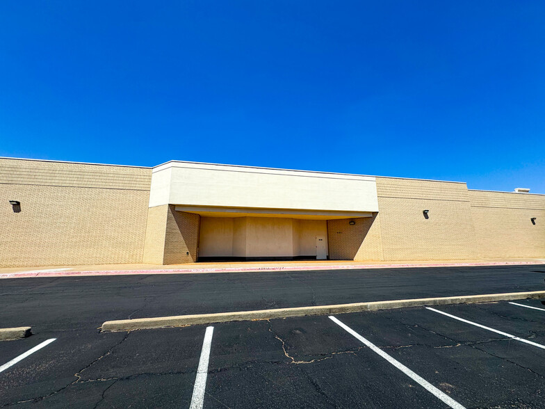 3001 W Loop 250 N, Midland, TX for lease - Building Photo - Image 3 of 10