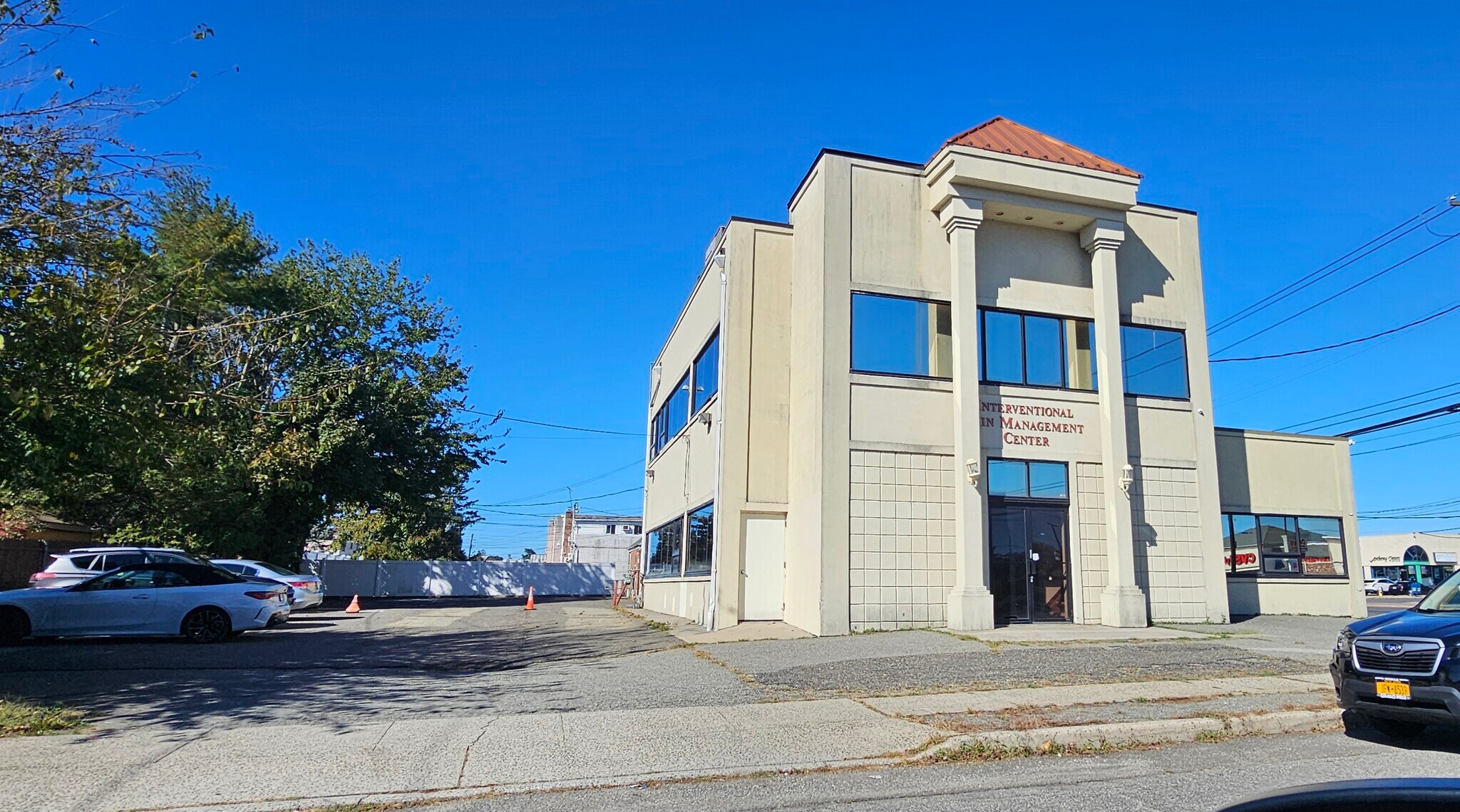 2410 Hempstead Tpke, East Meadow, NY for lease Building Photo- Image 1 of 12