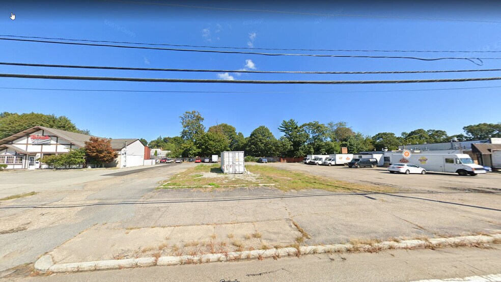 1224 Oaklawn Ave, Cranston, RI 02920