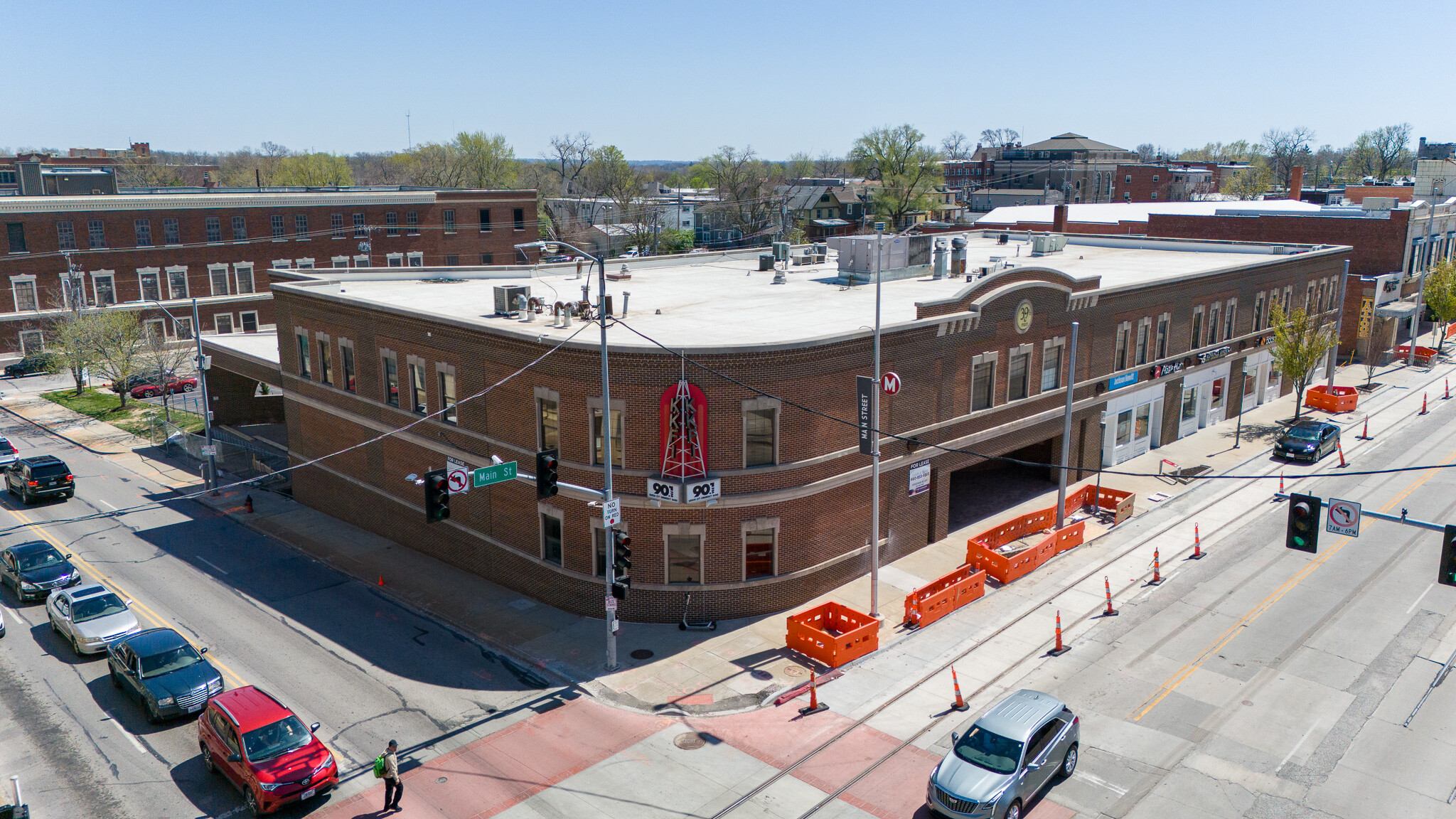 3901-3911 Main St, Kansas City, MO for lease Building Photo- Image 1 of 16