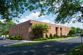 2 Computer Dr W, Albany, NY for lease Building Photo- Image 1 of 8