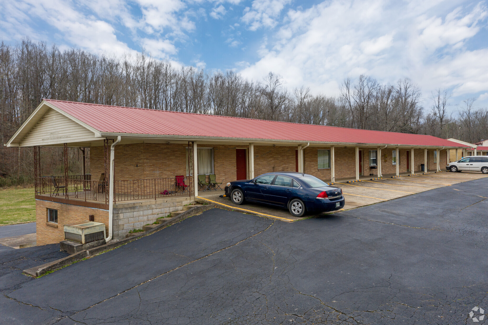 1414 E 70 Hwy, Dickson, TN for sale Primary Photo- Image 1 of 1