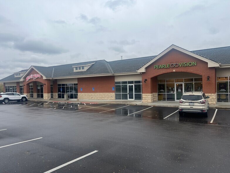 8146 S 96th St, La Vista, NE for lease - Building Photo - Image 2 of 8