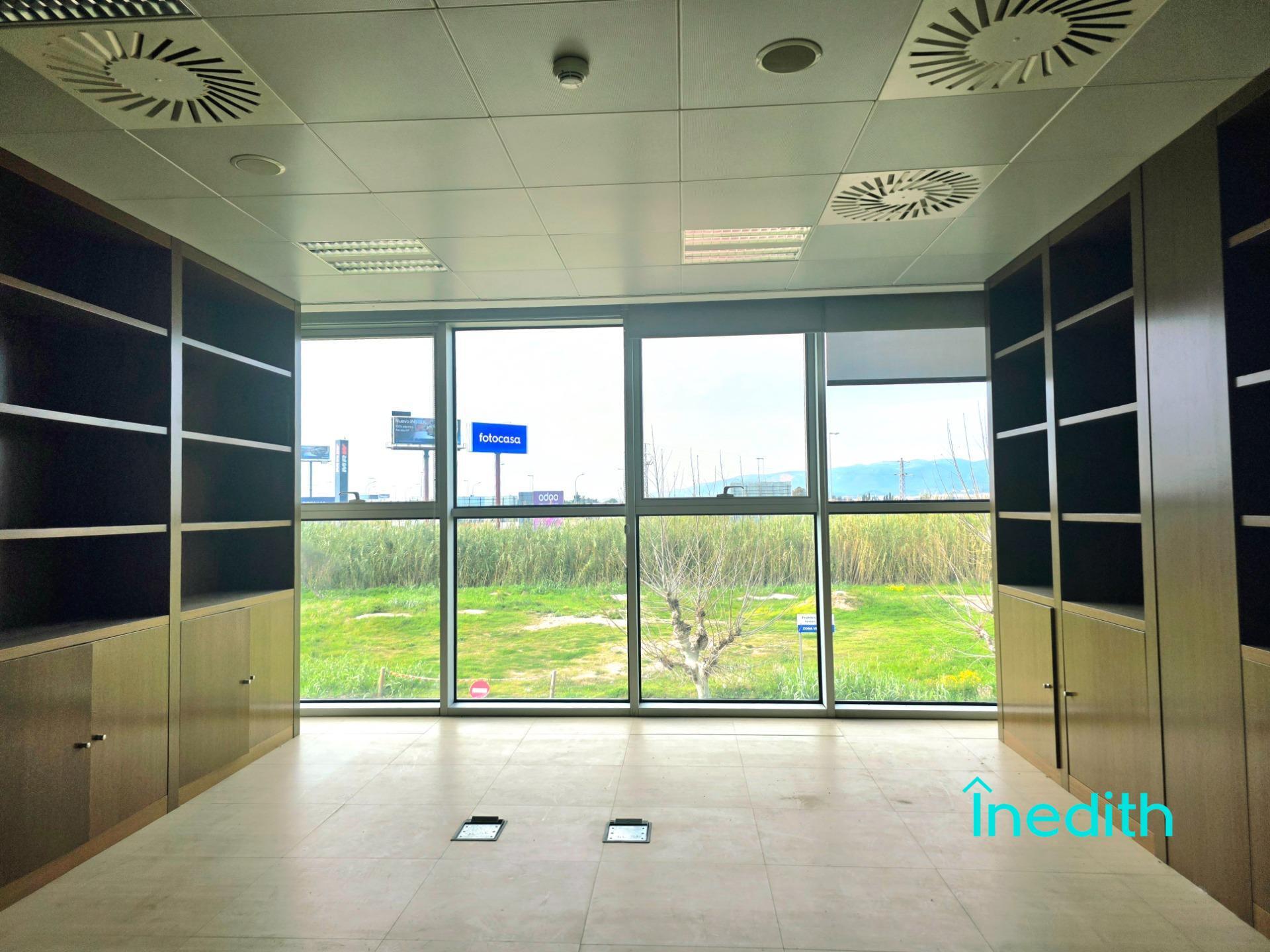 Office in El Prat de Llobregat, Barcelona for lease Interior Photo- Image 1 of 6