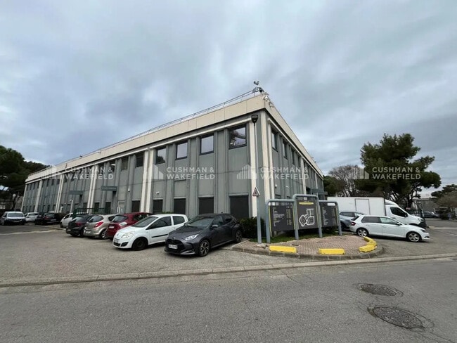 Location Bureaux 67 m² à 1 593 m²