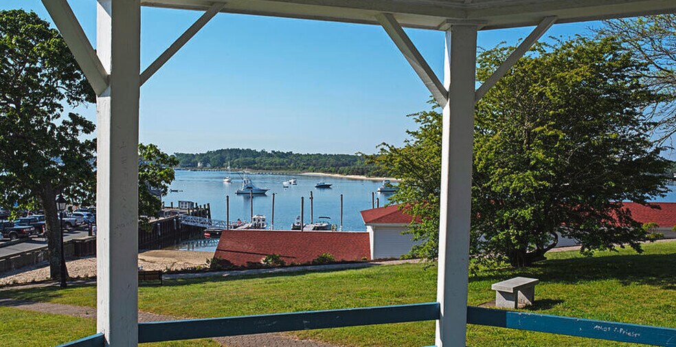 211 Onset Ave, Onset, MA 02558 Office for Lease