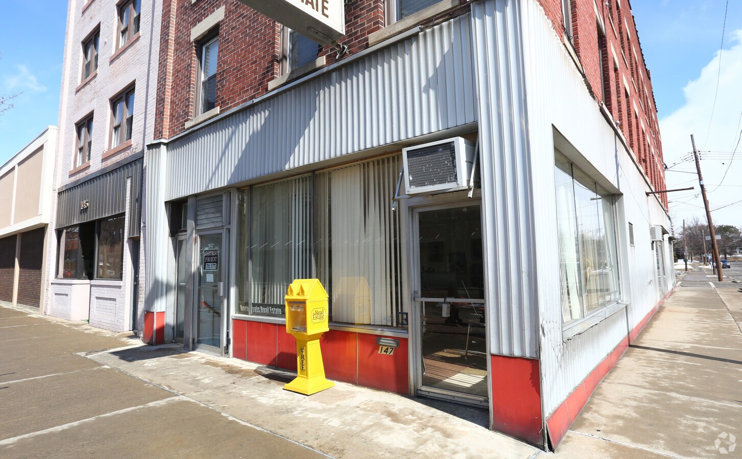 147 Washington Ave, Endicott, NY 13760