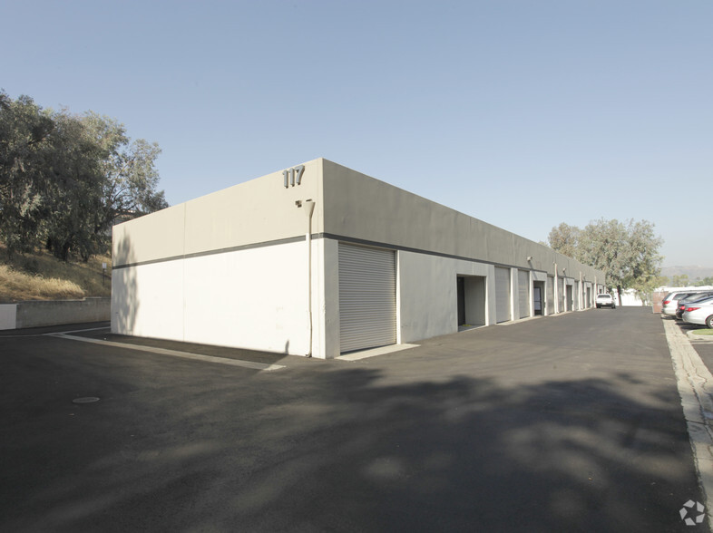 3227 Producer Way, Pomona, CA for lease - Primary Photo - Image 1 of 2