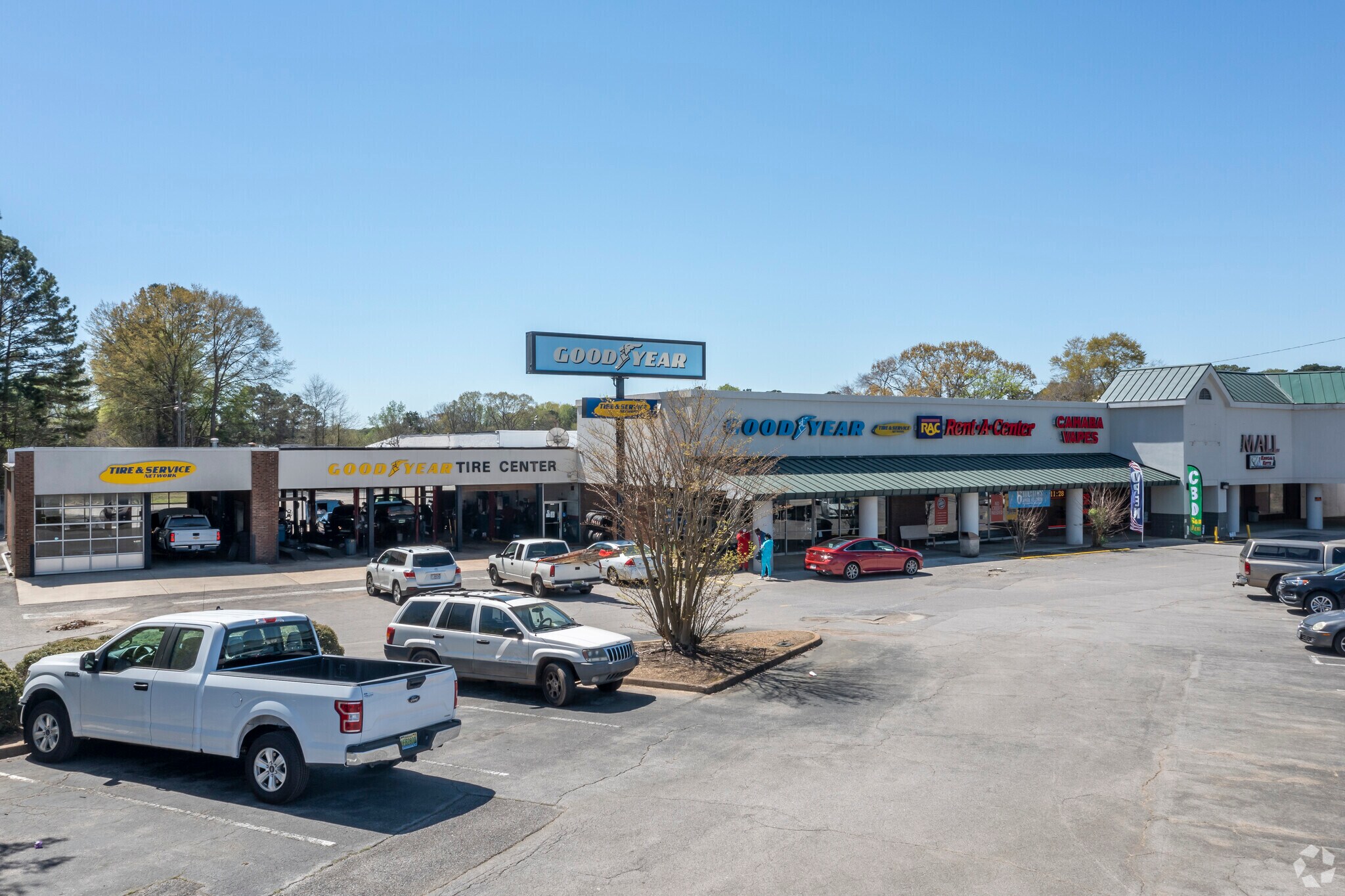 1224-1296 Forestdale Sq, Birmingham, AL for sale Primary Photo- Image 1 of 1