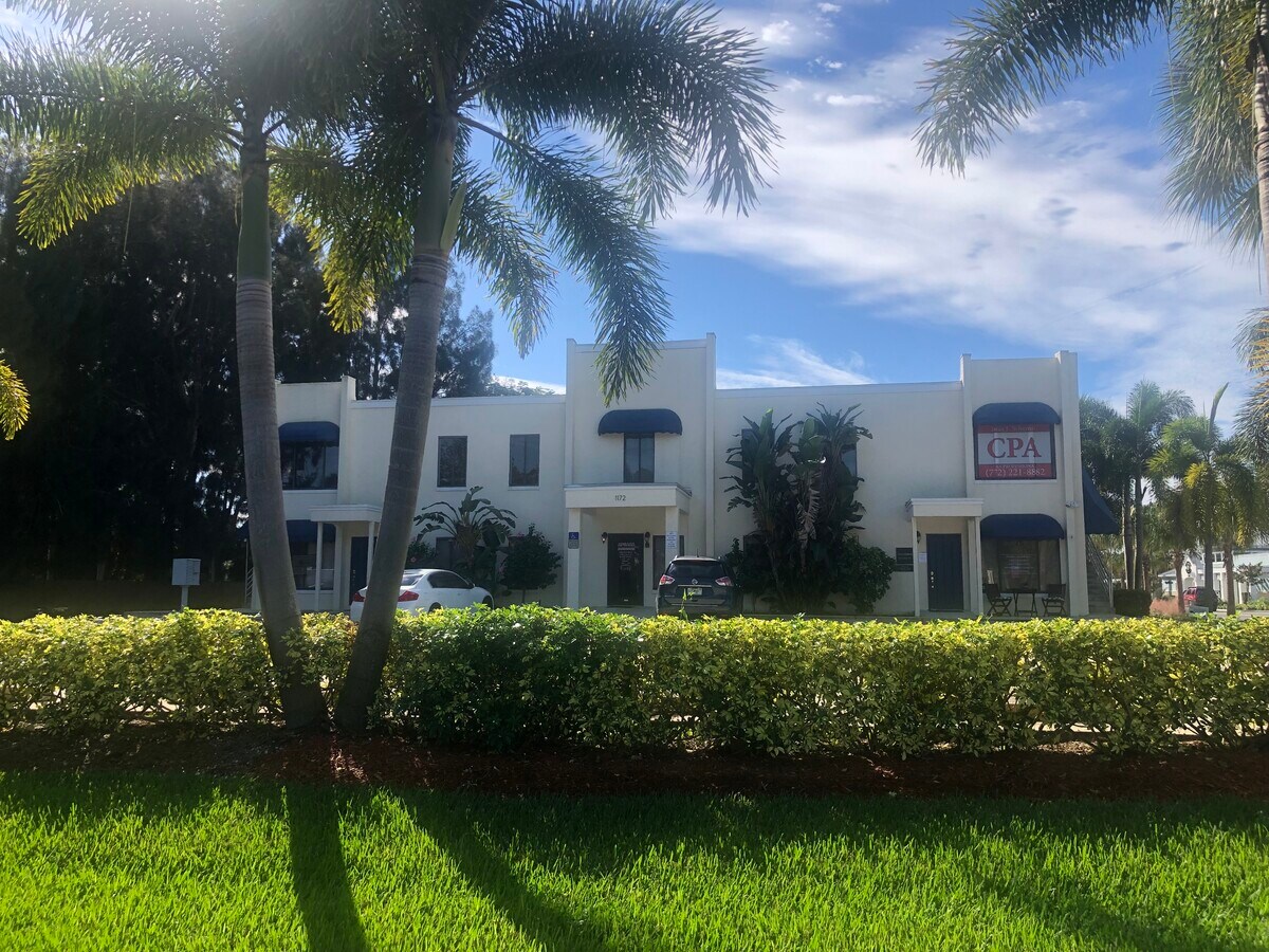 1172 SW 30th St, Palm City, FL 34990