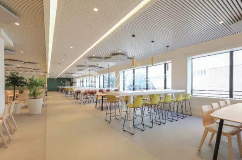 Office in Puteaux for sale - Interior Photo - Image 2 of 4