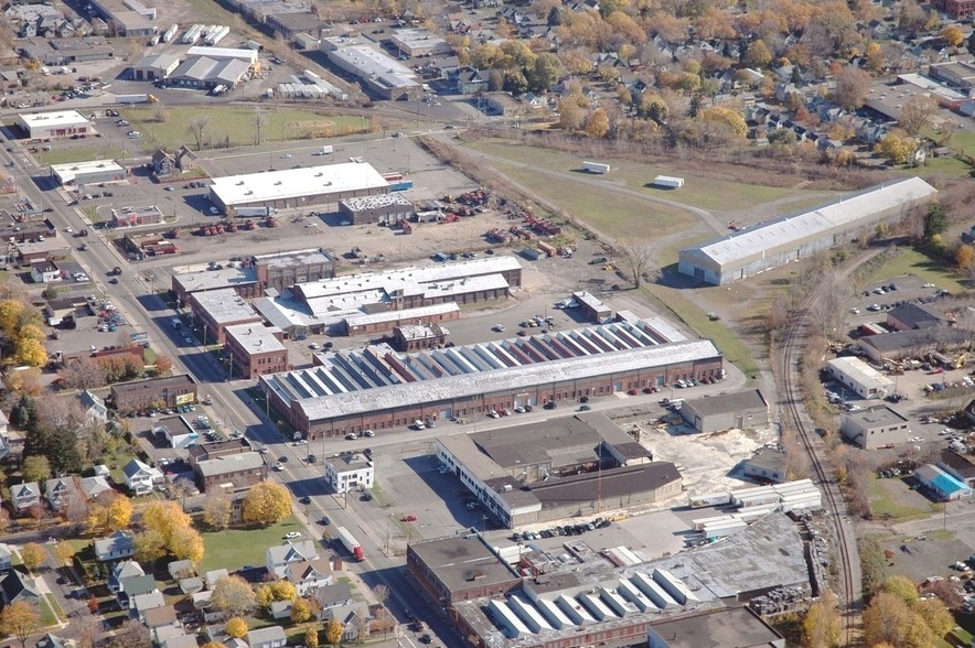 961-1029 Lyell Ave, Rochester, NY for lease - Building Photo - Image 2 of 22