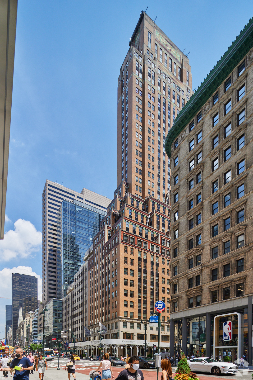 551 Fifth Ave, New York, NY for lease Primary Photo- Image 1 of 10