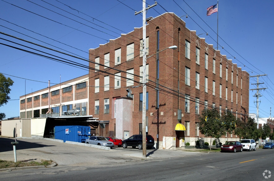 1409 Buchanan Ave SW, Grand Rapids, MI for lease - Building Photo - Image 1 of 3