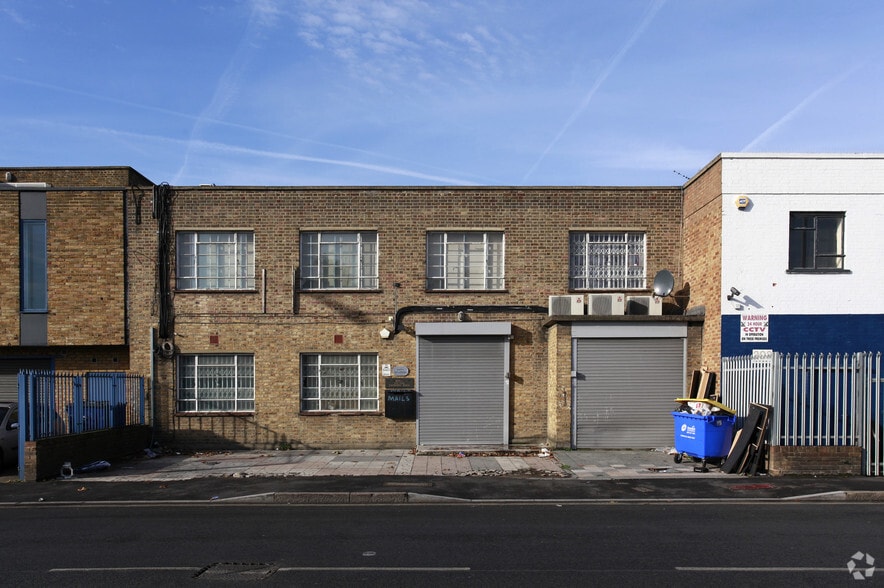 206-210 Ilderton Rd, London for sale - Primary Photo - Image 1 of 1