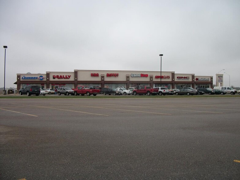 4103 Osborne Dr W, Hastings, NE for lease - Building Photo - Image 2 of 2