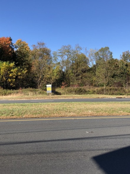 2063-2065 US Route 130, Monmouth Junction, NJ for sale - Building Photo - Image 3 of 4