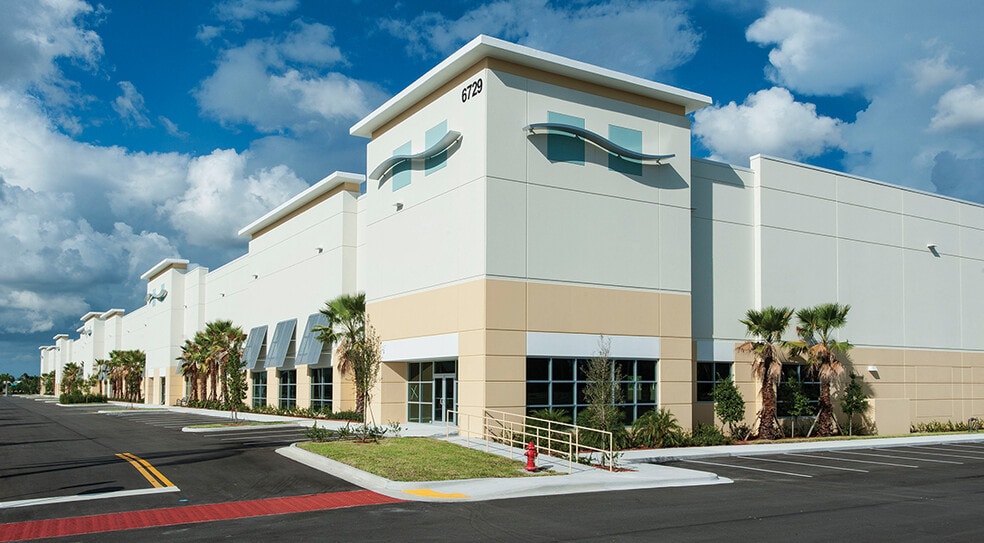 1315 N Jog, West Palm Beach, FL for lease - Building Photo - Image 3 of 3