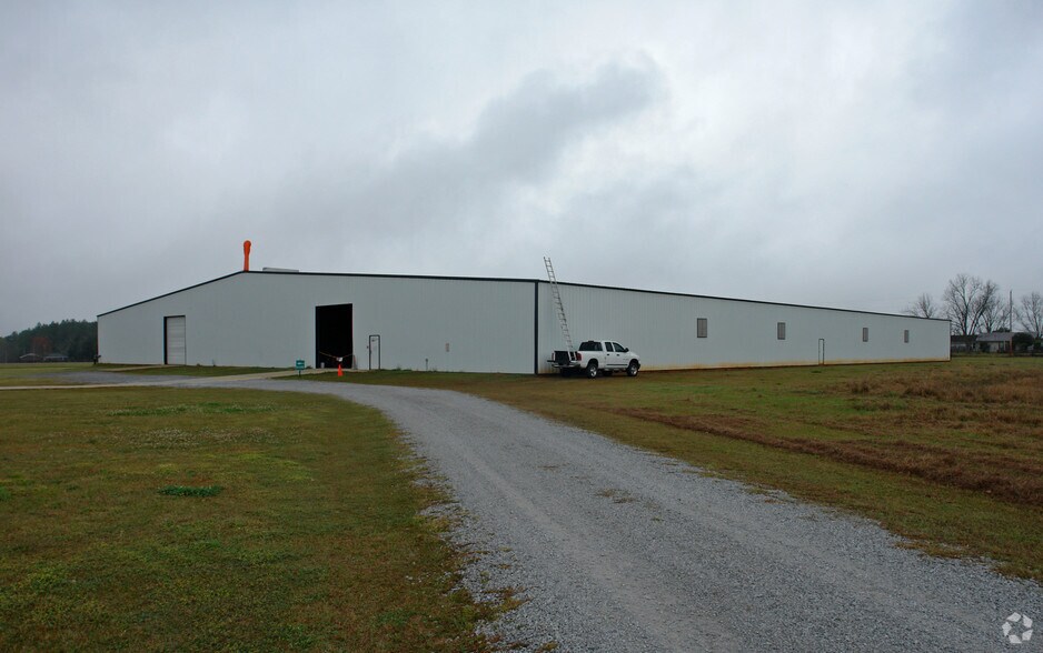 23651 Flowers Rd, Robertsdale, AL 36567