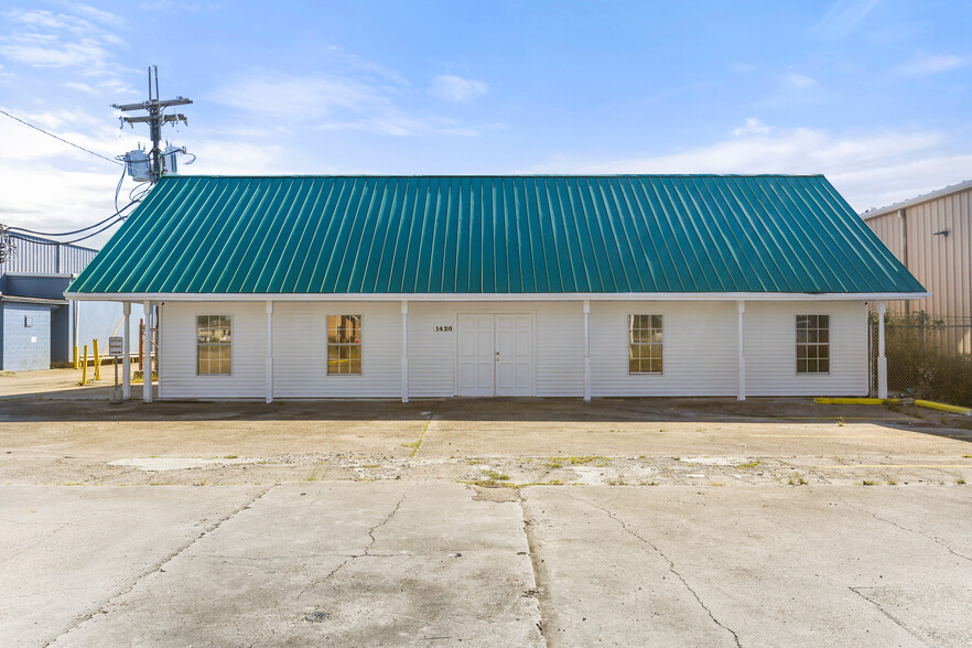 1420 Fourth St, Westwego, LA for sale - Building Photo - Image 2 of 12