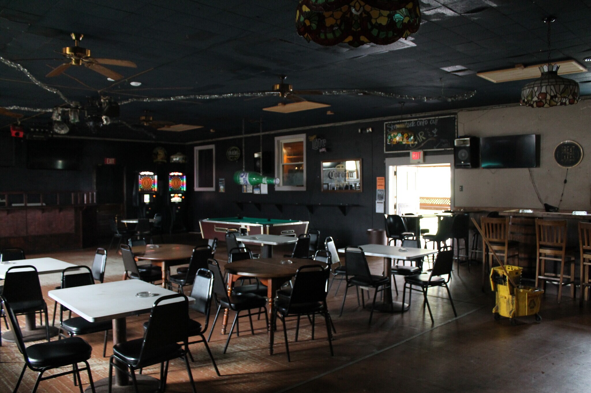 3036 E State St, Hermitage, PA 16148 City Lights