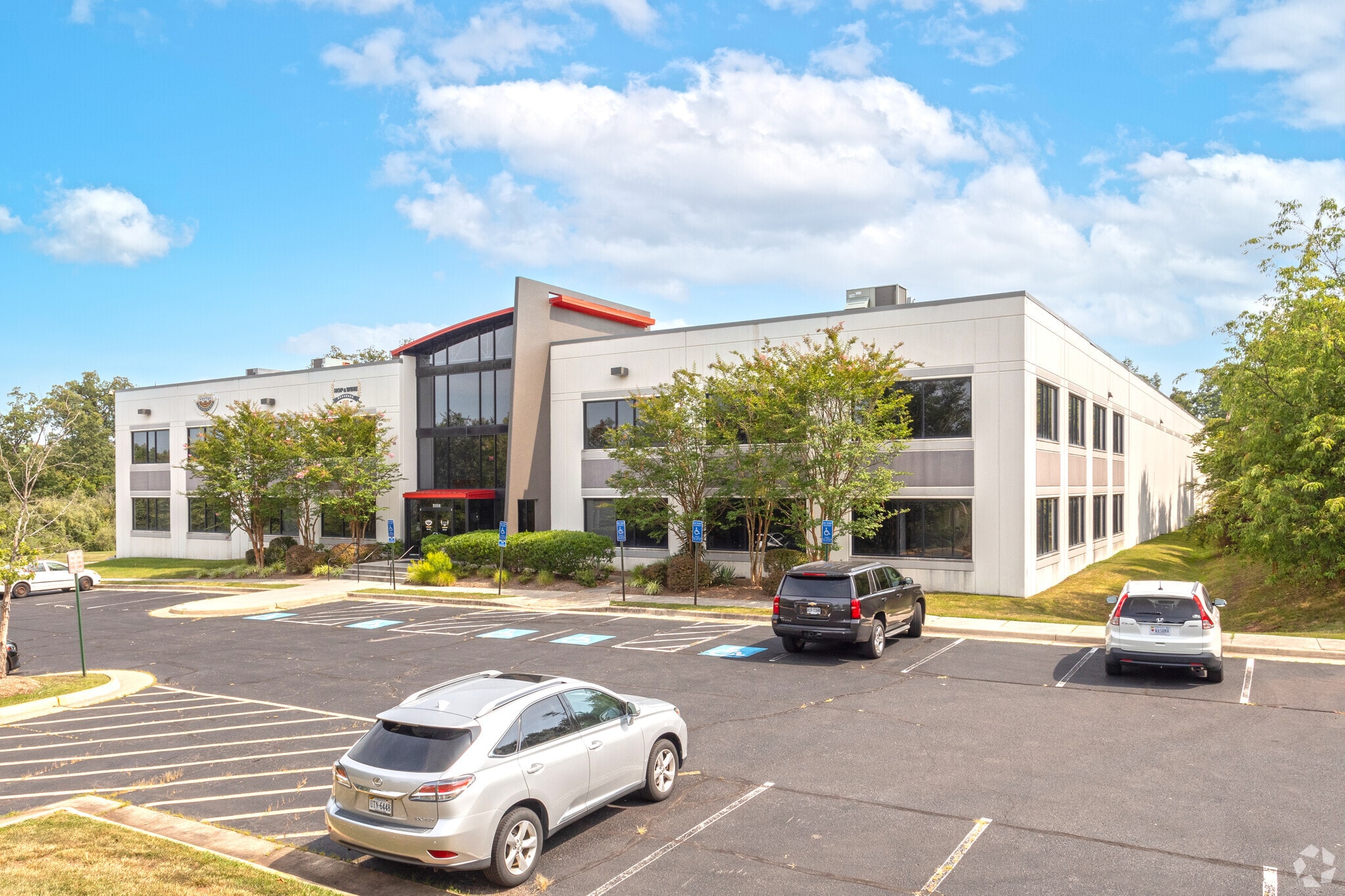 4605 Brookfield Corporate Dr, Chantilly, VA for lease Building Photo- Image 1 of 5