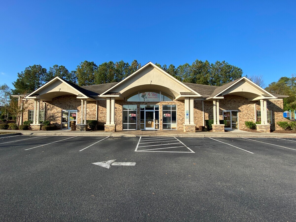 6414 Mccrimmon Pky, Morrisville, NC 27560