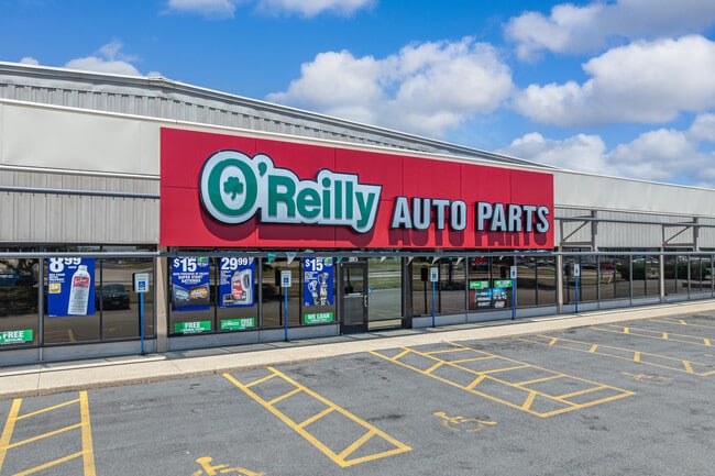 More details for 7915 N Hale Ave, Peoria, IL - Retail for Sale