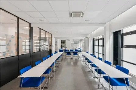 Office in Paris for lease - Building Photo - Image 1 of 11