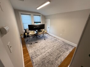 462-468 Washington St, Wellesley, MA for lease Interior Photo- Image 1 of 5