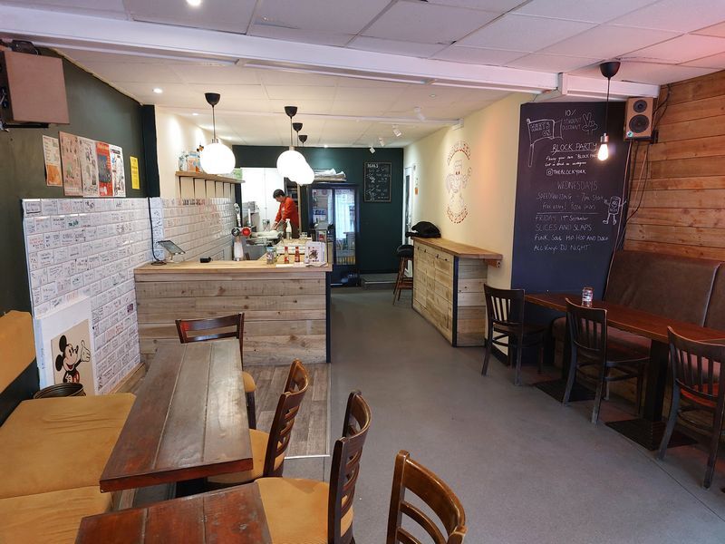 54-54A Goodramgate, York for lease Interior Photo- Image 1 of 3