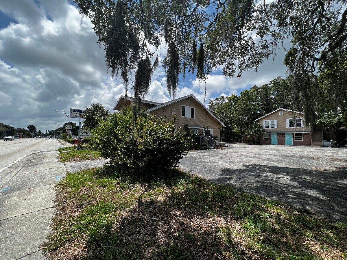2701 Manatee Ave, Bradenton, FL 34205 | LoopNet