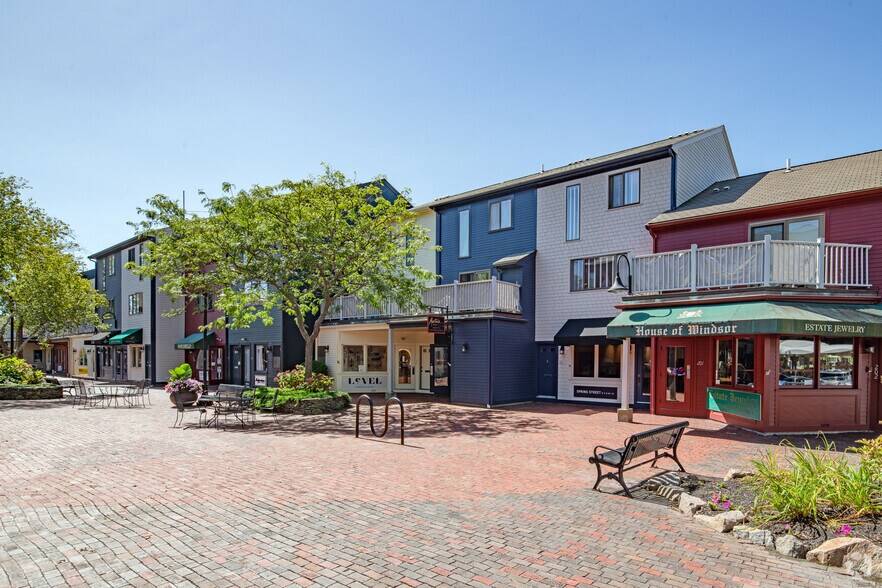201230 Goddard Row, Newport, RI 02840 Retail for Sale