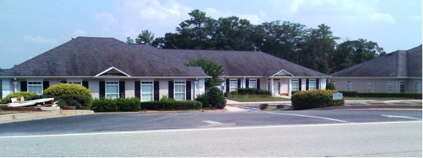 245 Country Club Dr, Stockbridge, GA for lease - Building Photo - Image 3 of 4