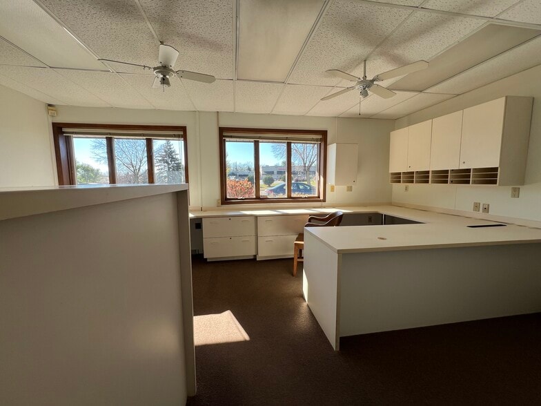 6626 Watts Rd, Madison, WI for sale - Building Photo - Image 1 of 7