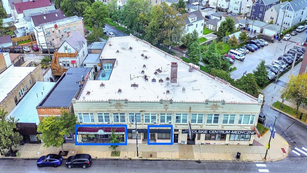 3025 N Milwaukee Ave, Chicago, IL for lease - Building Photo - Image 1 of 9