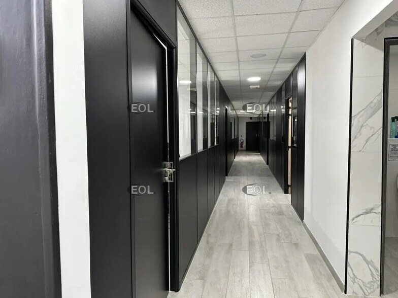 Flex in Les Pennes-Mirabeau for sale - Interior Photo - Image 3 of 8