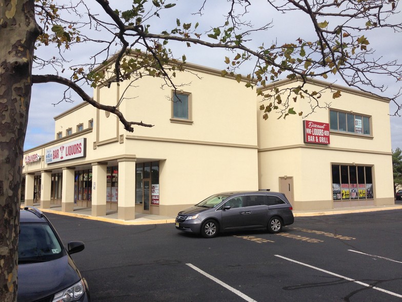 745 Poole Ave, Hazlet, NJ for lease - Building Photo - Image 2 of 11